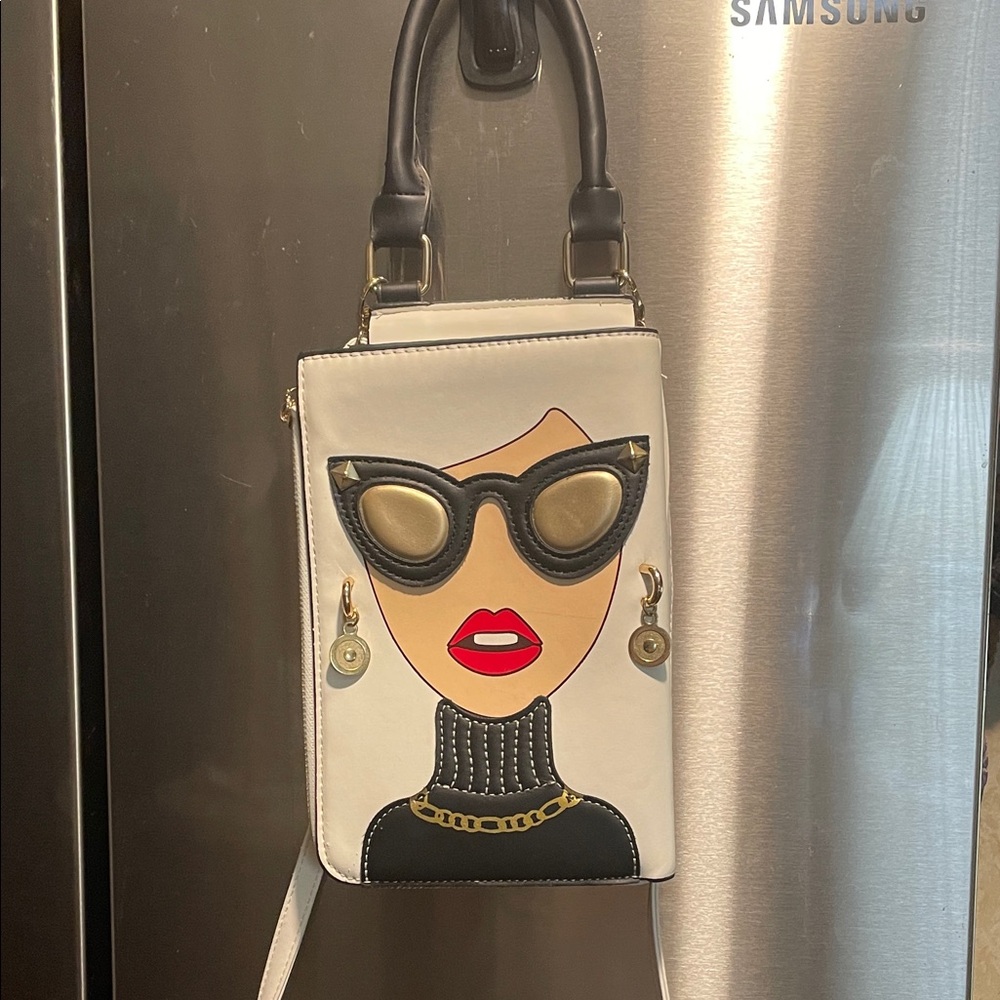 Stylish White Novelty Sunglass Face Crossbody Bag